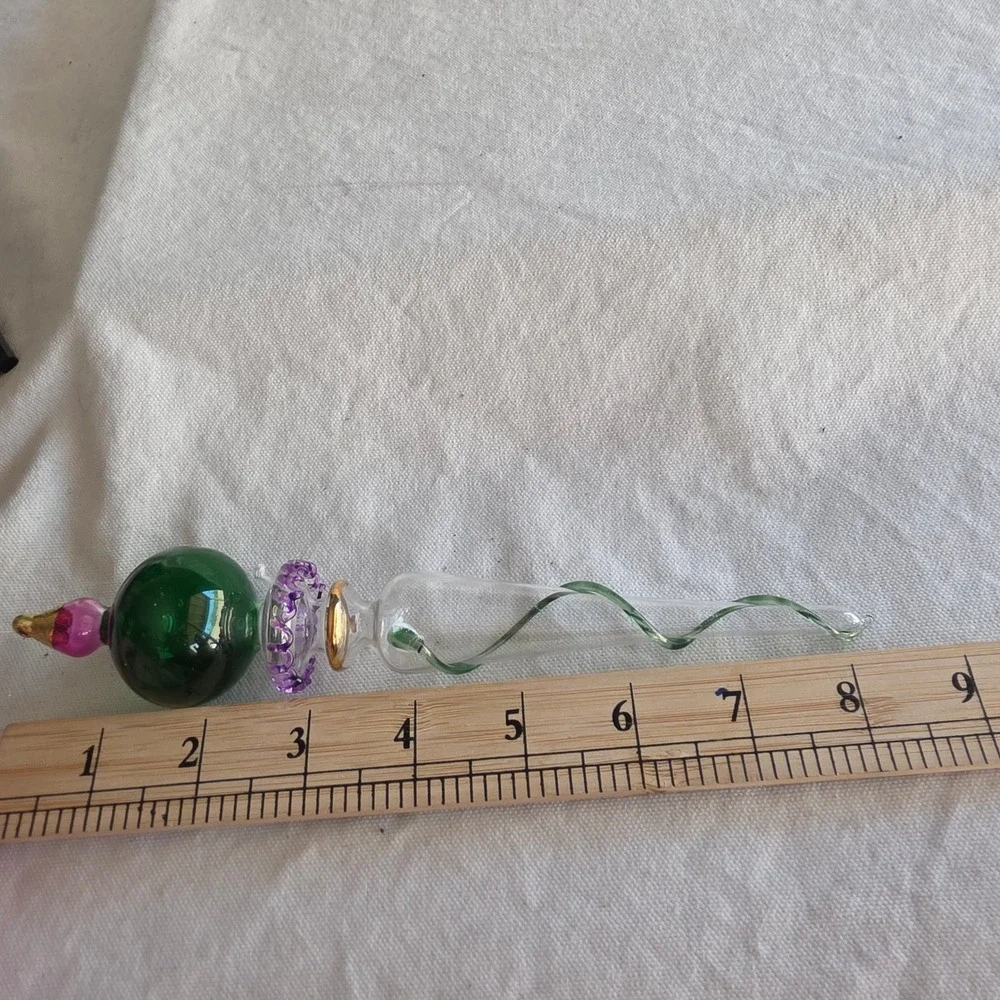 Thomas Pacconi Museum Series Blown Glass Christmas Ornament Green Purple Icicle